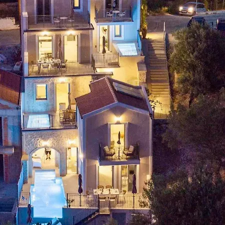 Vila Assos Rockshore