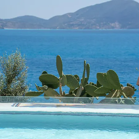Vila Assos Rockshore