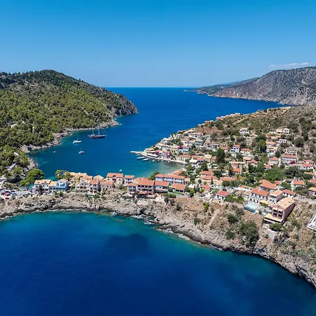 Βίλα Assos Rockshore